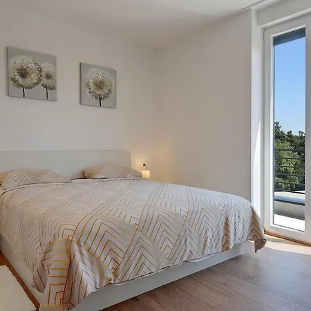 Angelini Apartmán